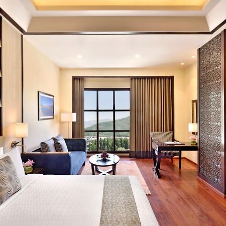 Four Points By Sheraton Srinagar Exterior foto
